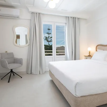 Lefko & Aparthotel 4*