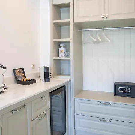 Lefko & 4* Nydri (Lefkada)