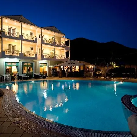 Lefko & Apart-hotel 2*