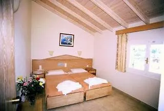 Lefko & Hotel apartamentowy