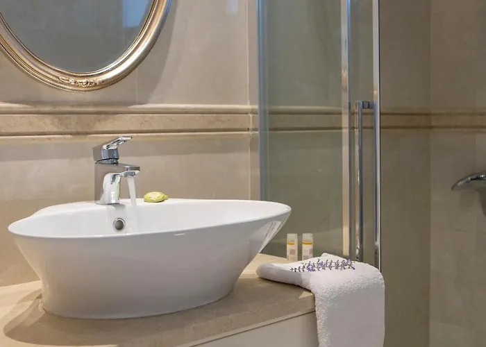 Lefko & 4* Nydri (Lefkada)